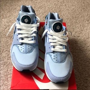 Nike air huarache. Excellent condition